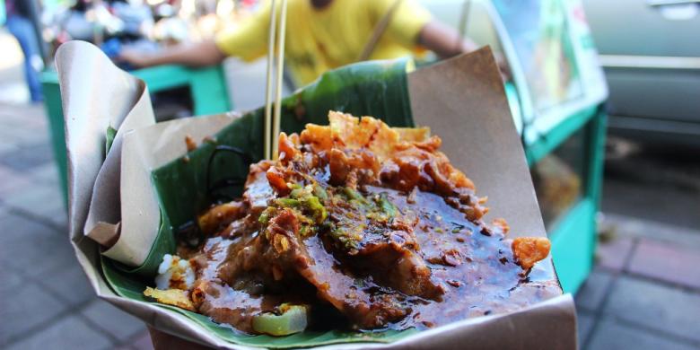 7 Must Eat Street Foods in Bogor, West Java - AllIndonesiaTourism.com