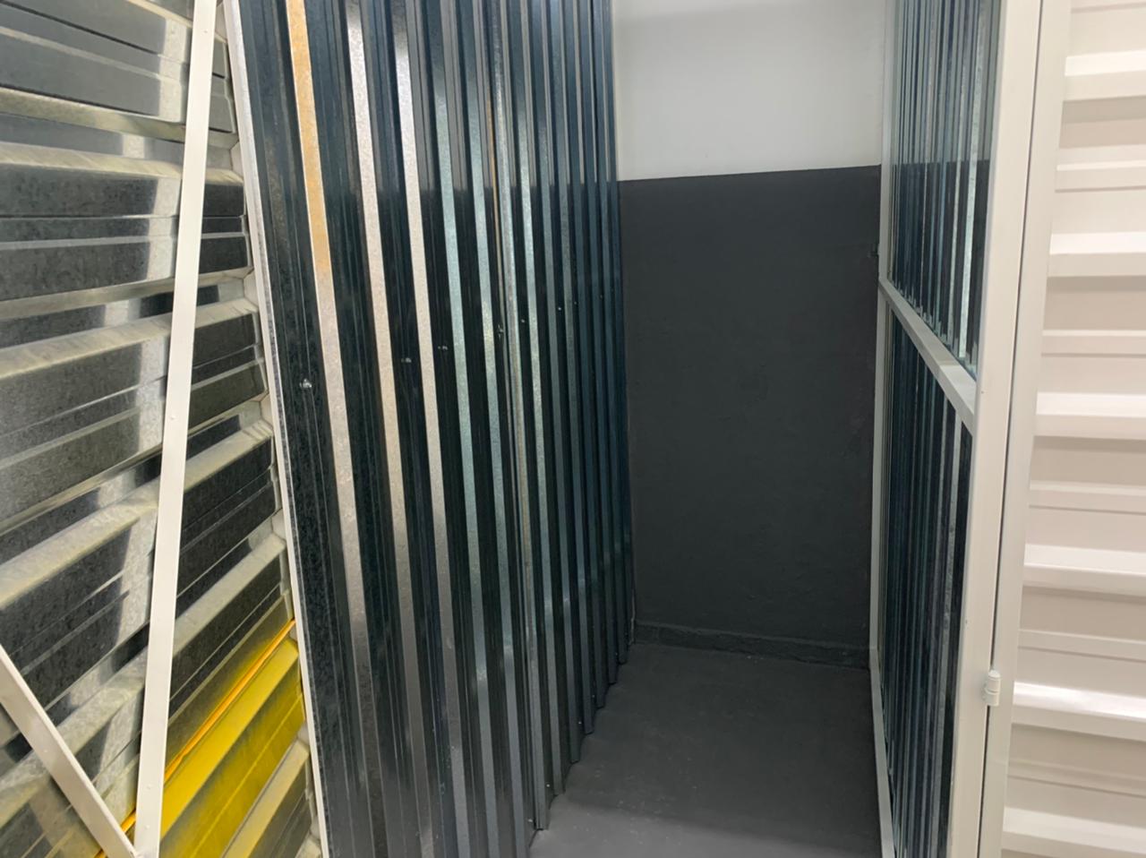 Box 2,5m² c/ 3m de altura