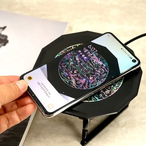 [Natural Mother-of-Pearl] Mother-of-Pearl Soban Wireless Charger - Dalban