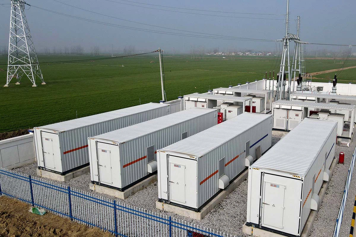 Stocarea și prețurile din orele de vârf: de ce bateriile au devenit miza-cheie a energiei din România — NRG-IA