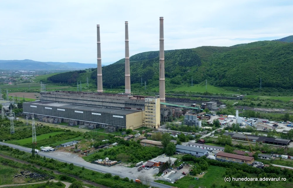 Reconfigurarea coșului energetic național: Cum influențează racordarea centralei Mintia și redeschiderea strâmtorii Ormuz prețul megawatului din iunie — NRG-IA