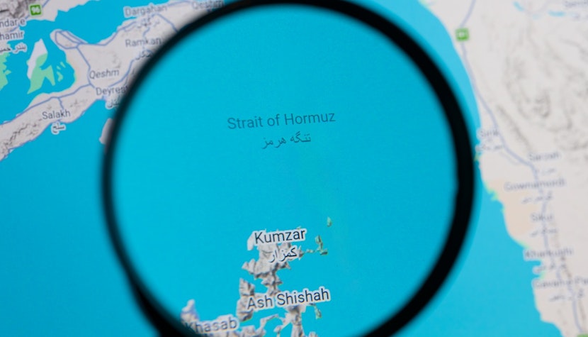 Hormuz se redeschide, dar fluxurile de petrol și LNG pot reveni abia în 8–12 săptămâni sau chiar ani — NRG-IA