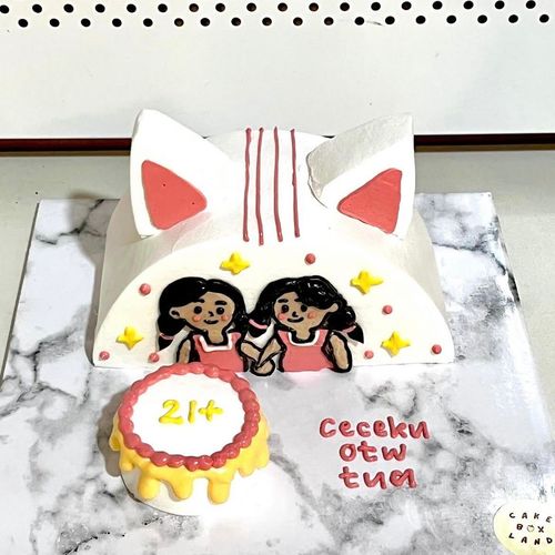 HALF CAKE