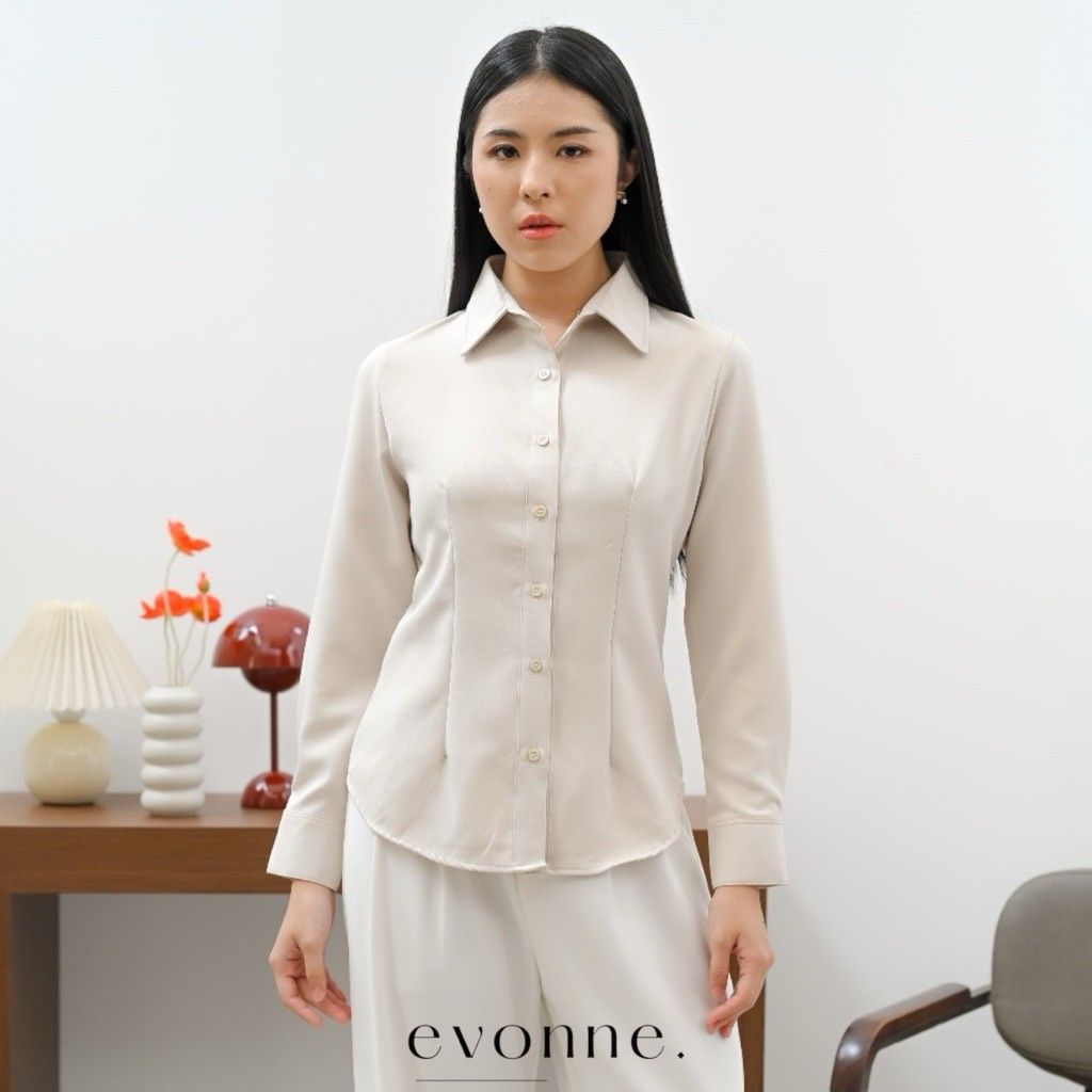 EVONNE Nara Kemeja Fitted Mewah Wanita Top Cotton Silk Shirt Blouse Atasan Wanita Elegan Lembut Simple Oversize Beige L to XL