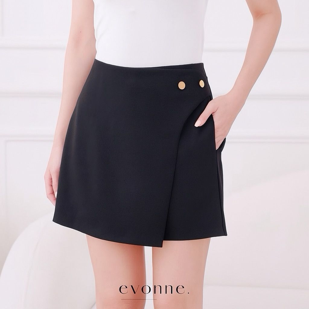 Evonne HaSeul Skorts Black L to XL
