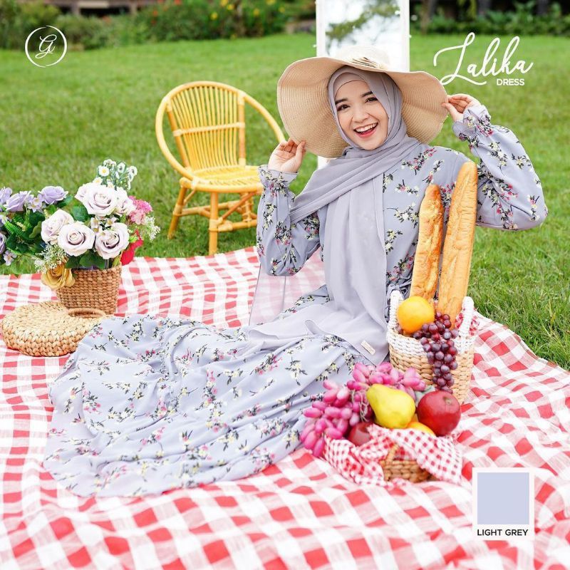 Lalika dress Light blue L