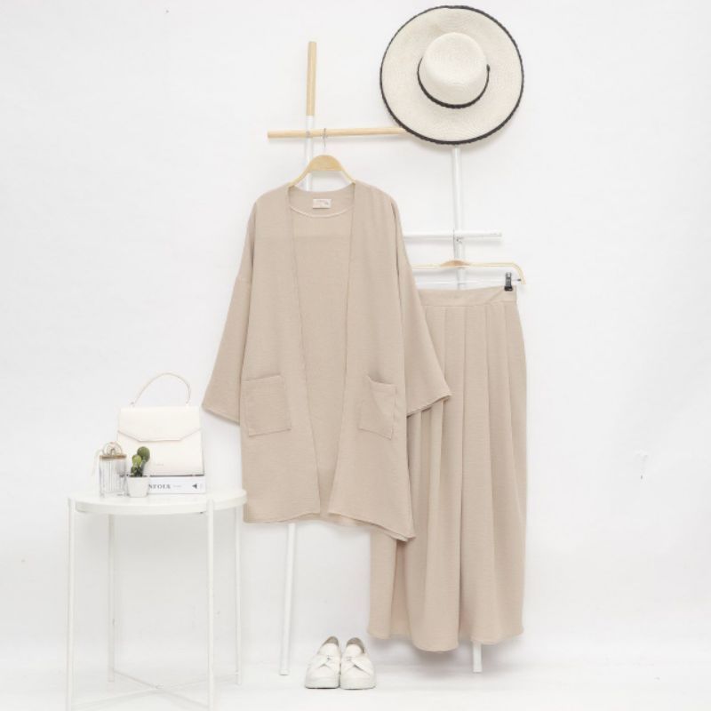 Kamila one set by cover me Ivory L