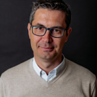 Peter b ad