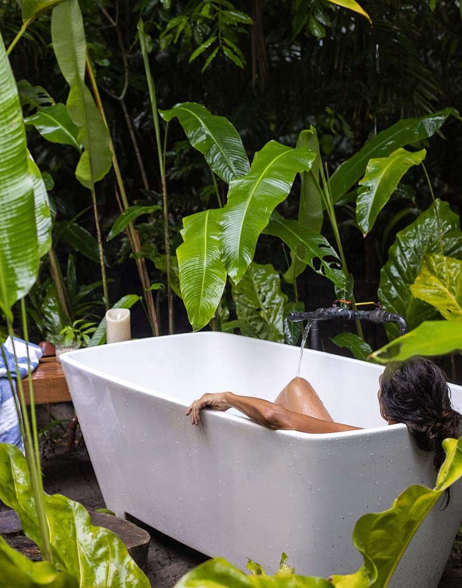 ISLANDWELLNESS SLIDER1 1