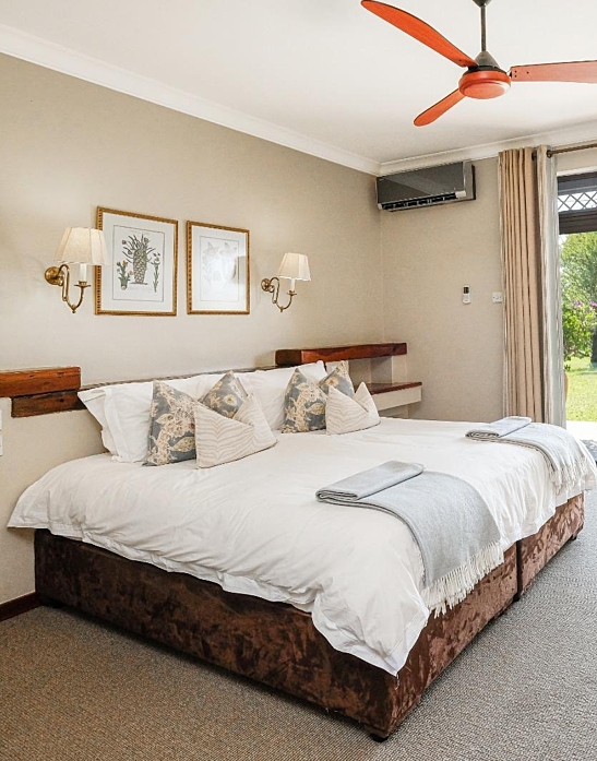 Classic room bedroom king ilh