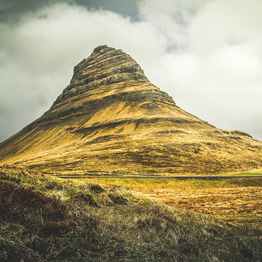 John thomas H Au Gns EF8 DQ unsplash