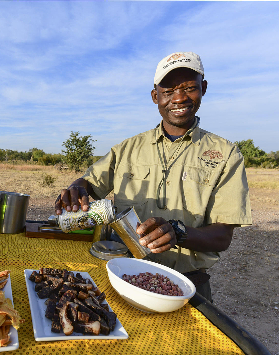 Sundowners and snack