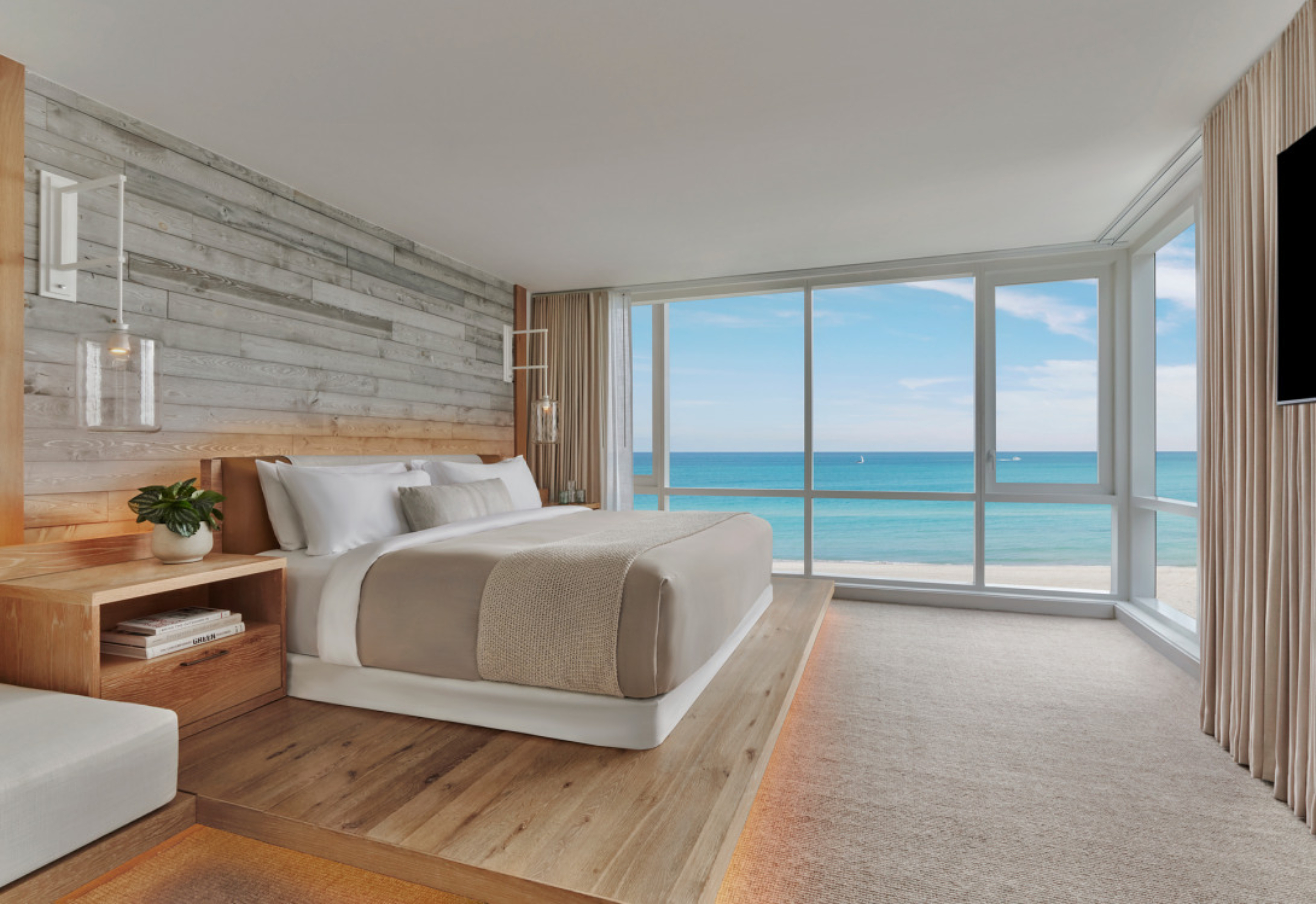 RM653 04 Ocean Front 1 Bedroom Suite with Balconyh1320
