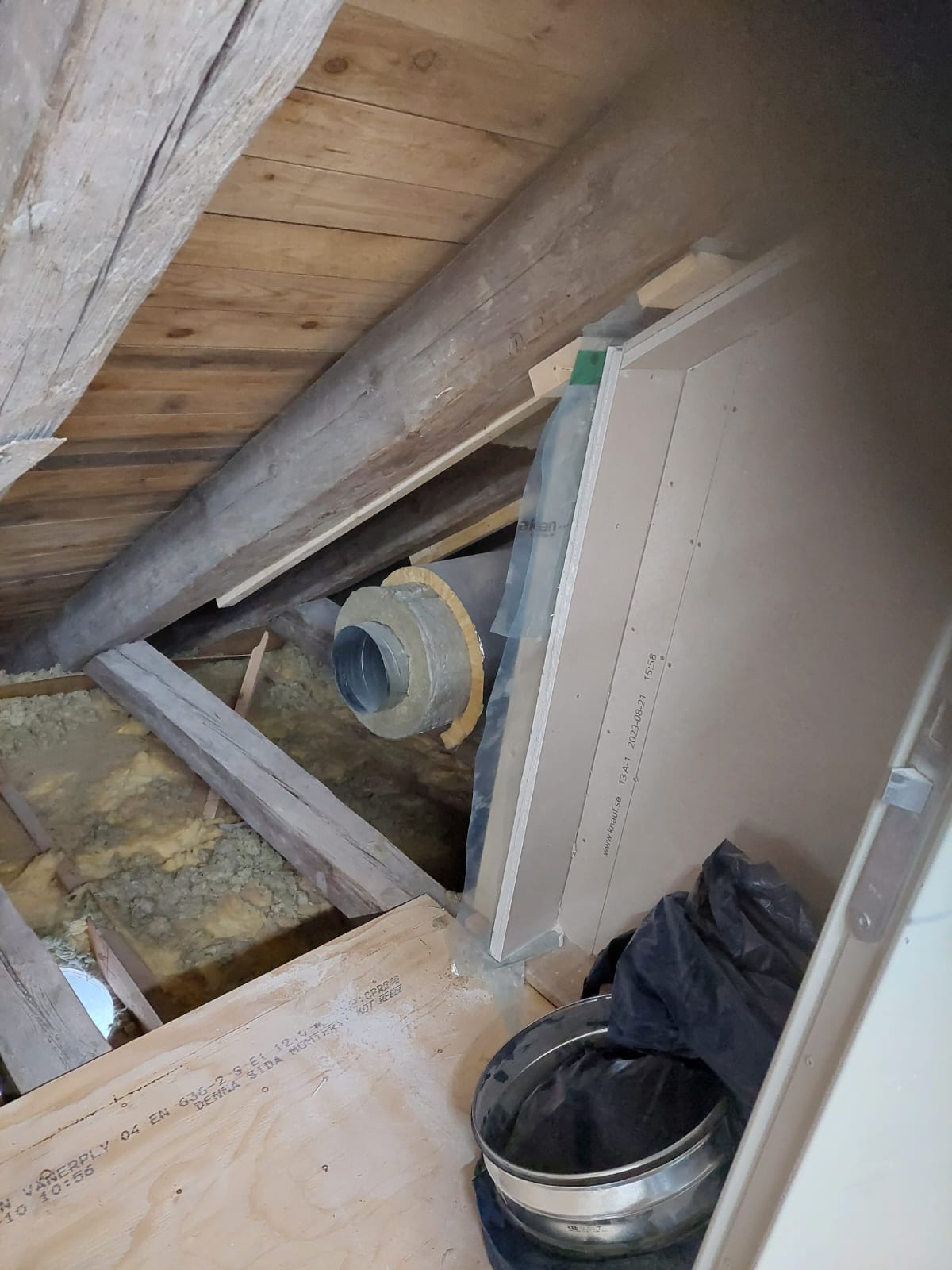 Befintligt ventilationsutrymme före arbetet på Lunds sjukhus