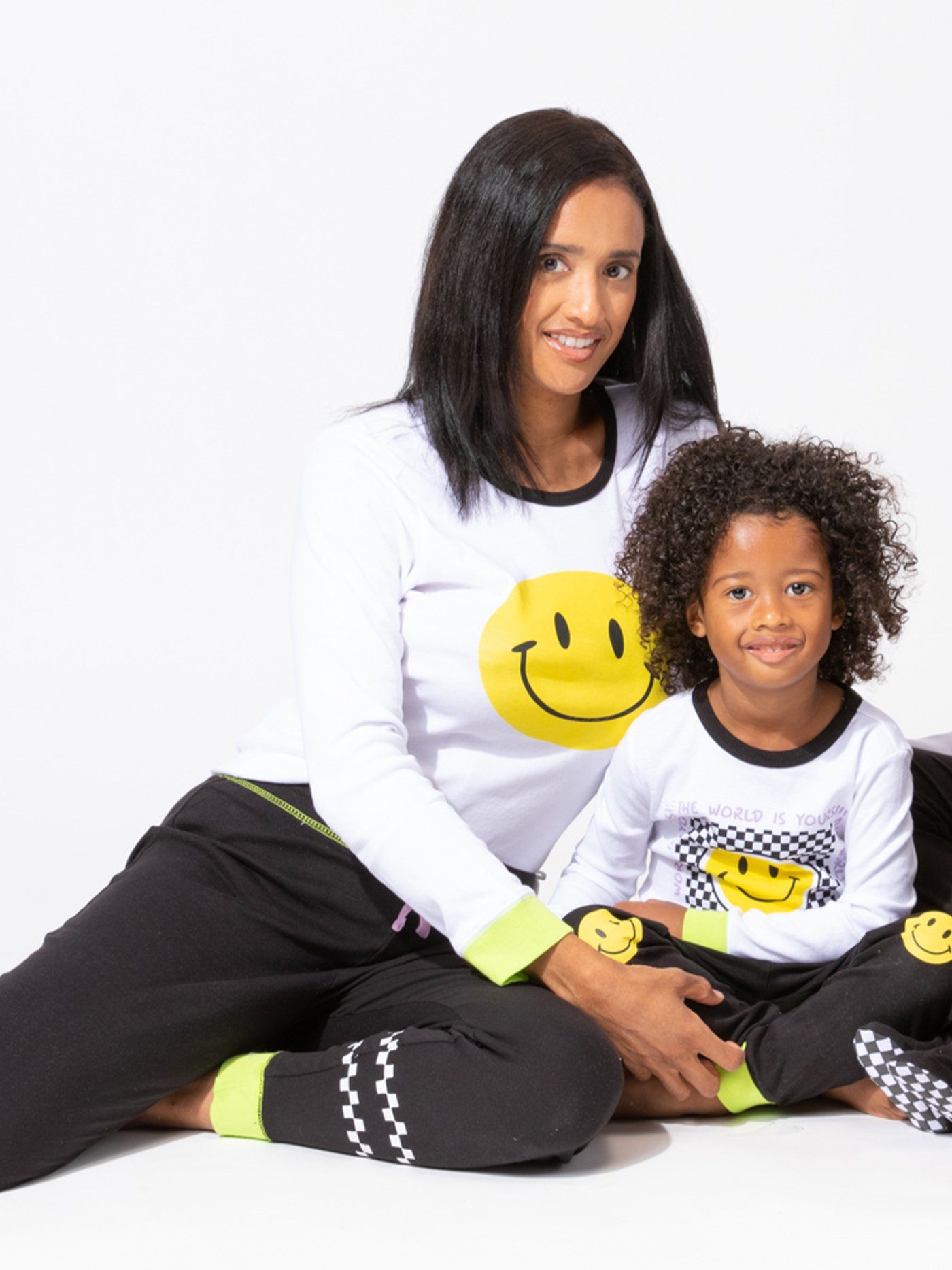 Theo+Leigh Theo + Leigh X Little Nomad Women's Smiley Pajama Set in