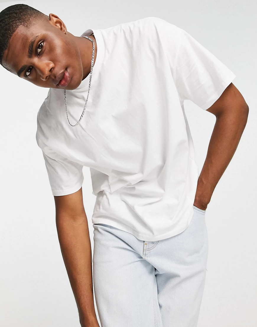 ASOS DESIGN oversized t-shirt with crew neck in white