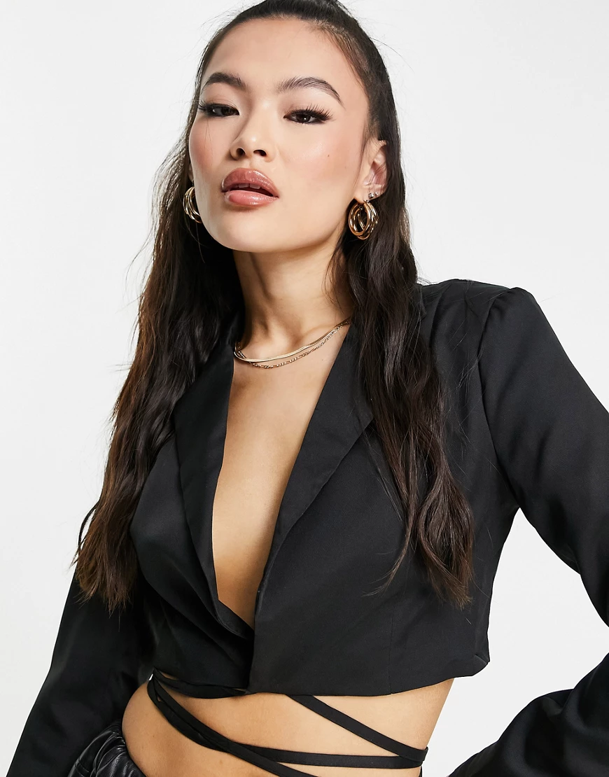 NaaNaa cropped blazer in black