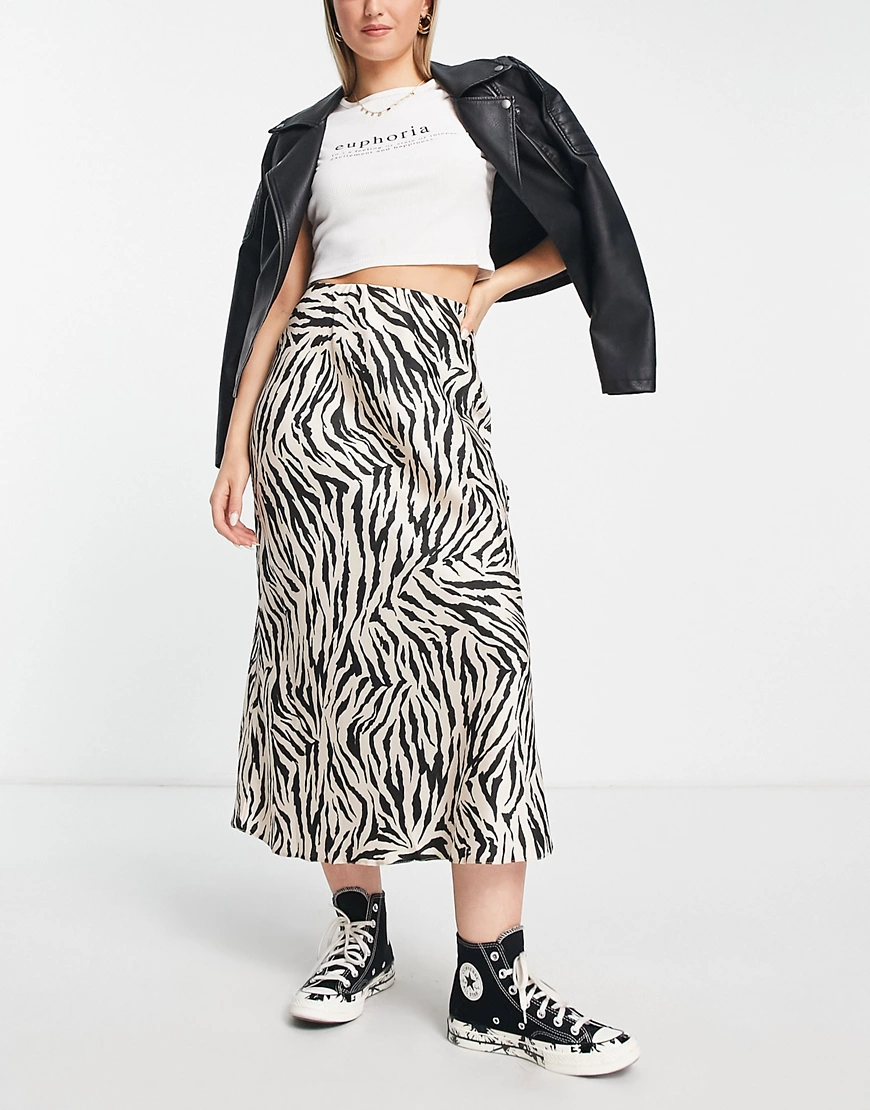 New Look satin midi skirt in zebra print-Black