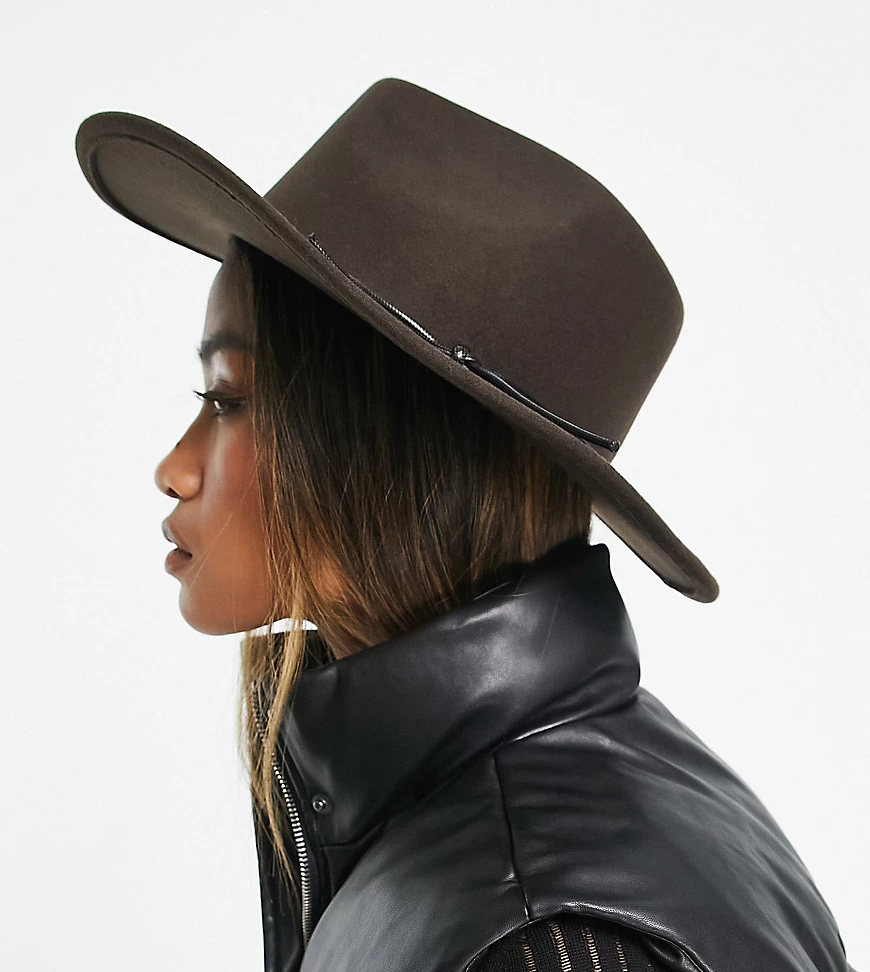 ASOS DESIGN felt fedora with size adjuster in brown