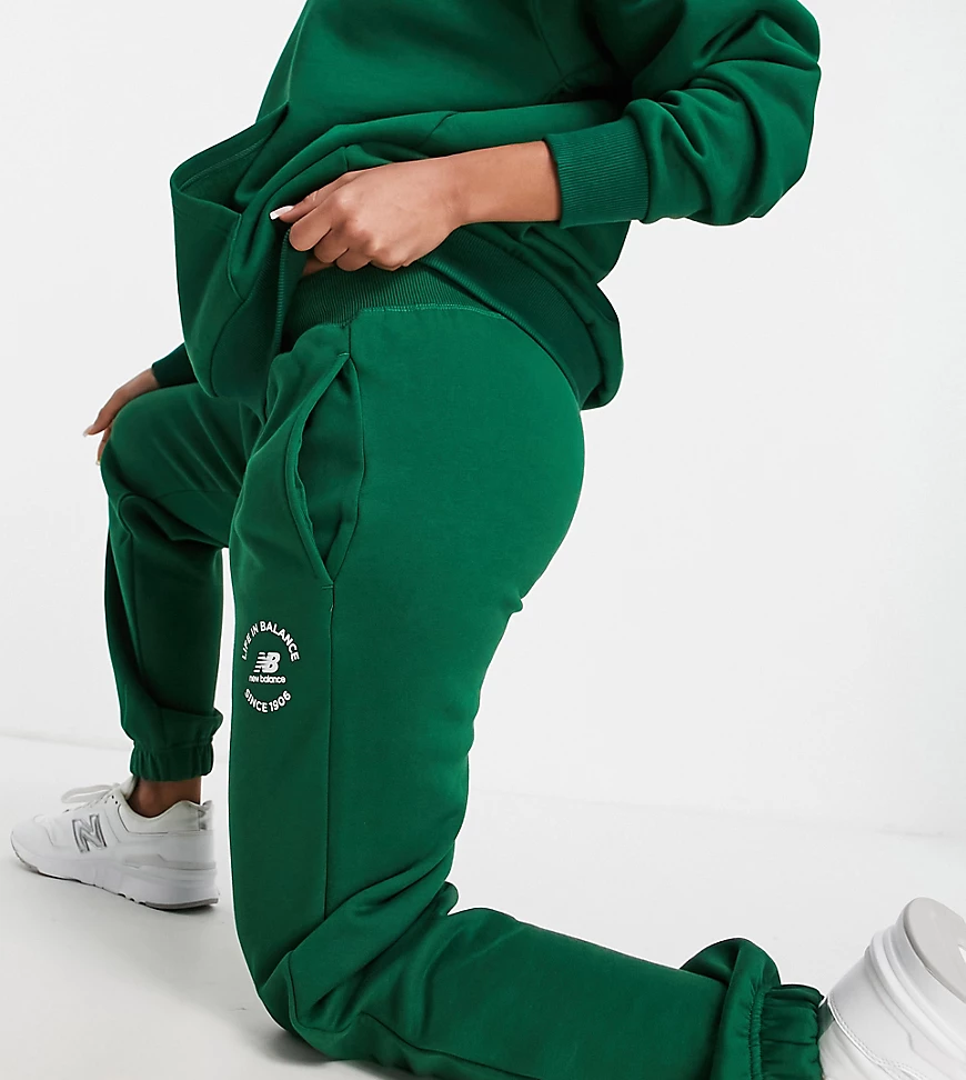 New Balance life in balance joggers in green