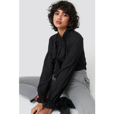 NA-KD Classic Bow Tie Blouse - Black