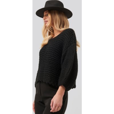 NA-KD Trend Heavy Knitted Short Sleeve Sweater - Black