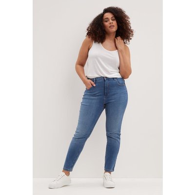 Womens Curve Midwash Darcy Jeans