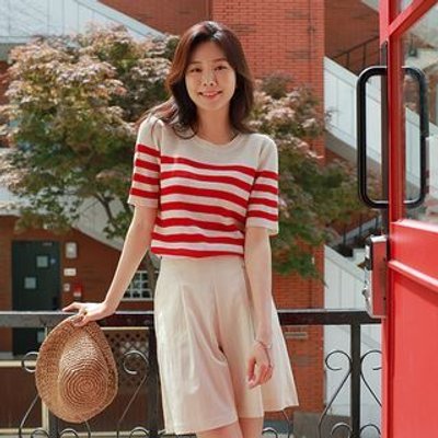 Round-Neck Stripe Ribbed Knit Top