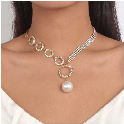 Pearl Gold Rhinestone Circular Shape Necklace