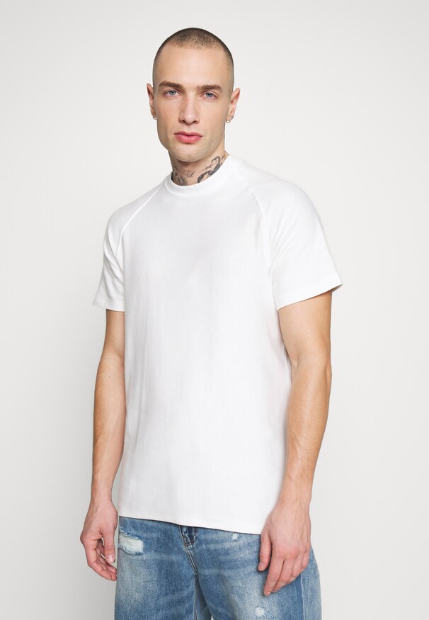 JORSUNE TEE CREW NECK - Basic T-shirt - cloud dancer