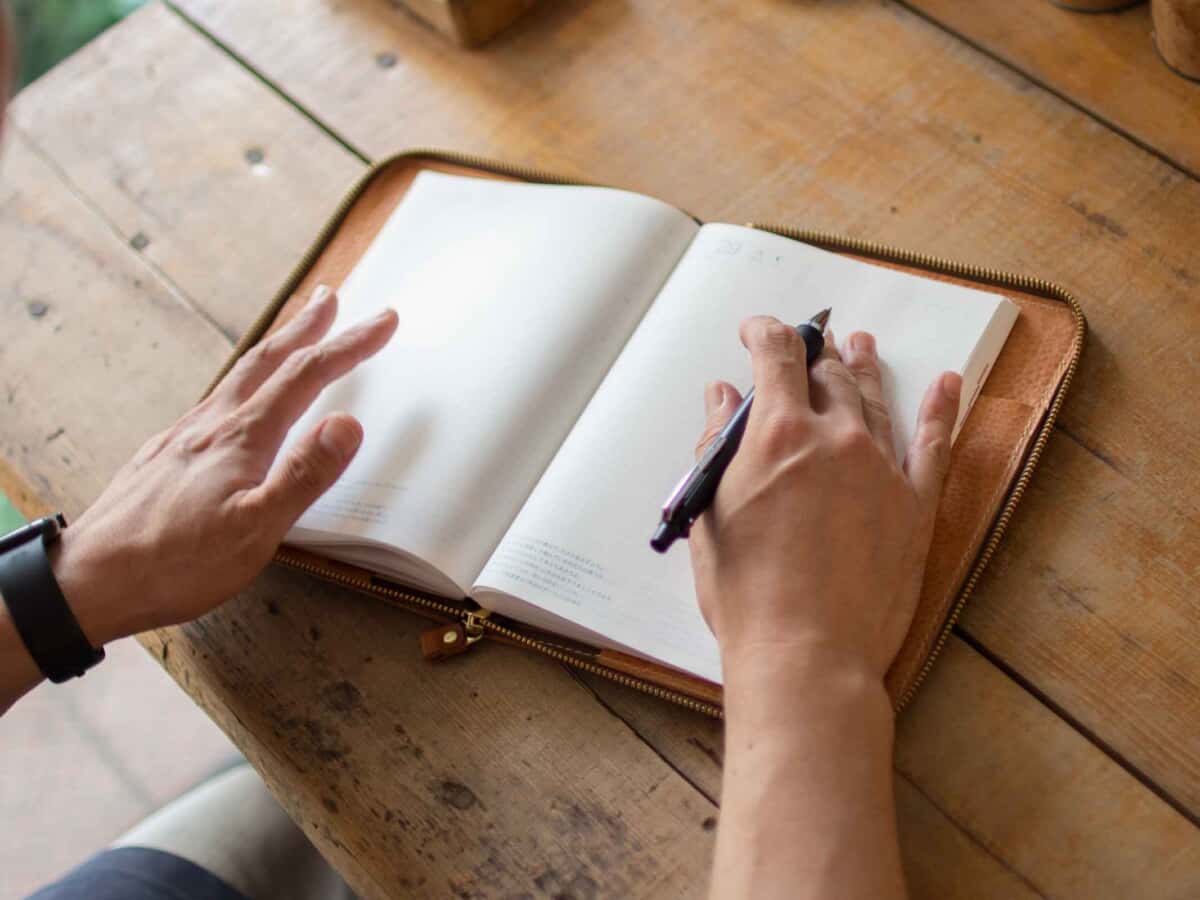 ほぼ日手帳カバー（カズン）　ナチュラル