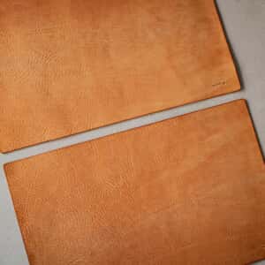 デスクマット ナチュラル 革の個体差