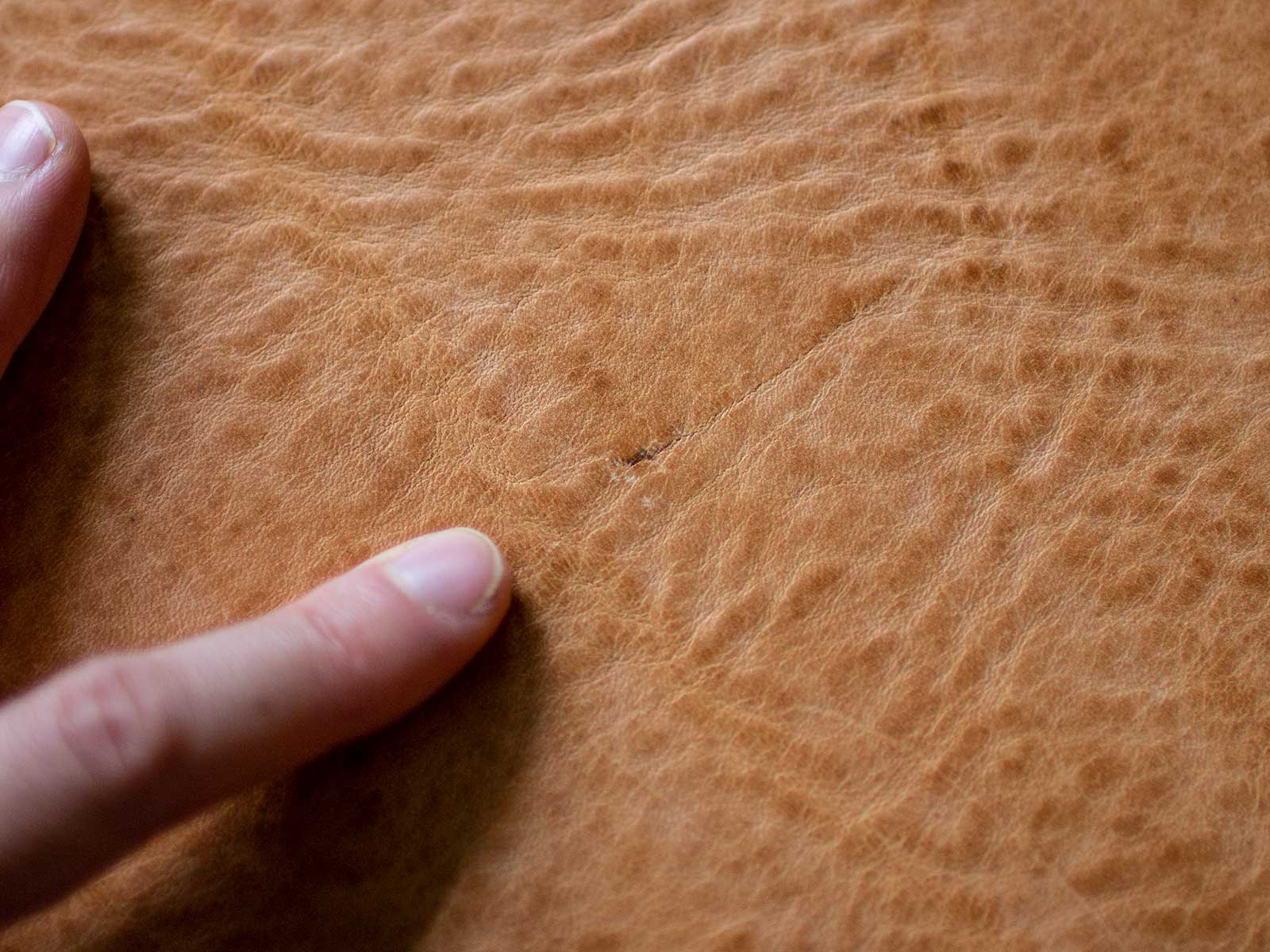 デスクマット キズ