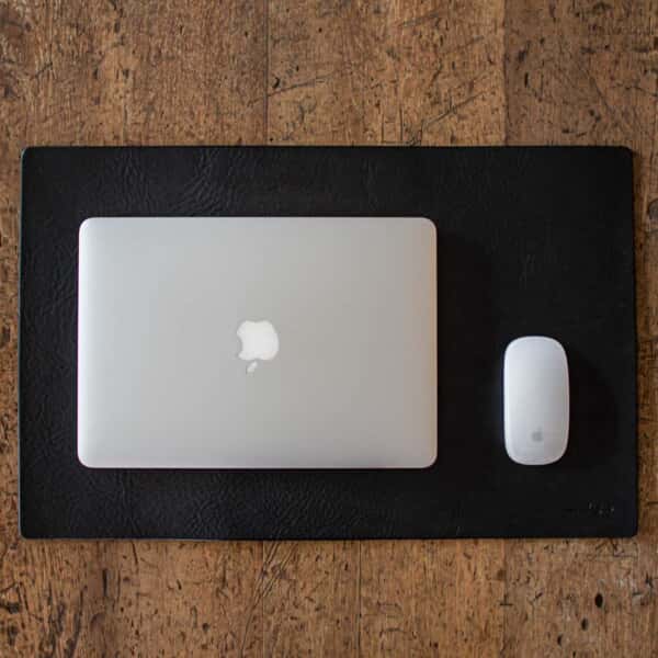 デスクマット　ブラック