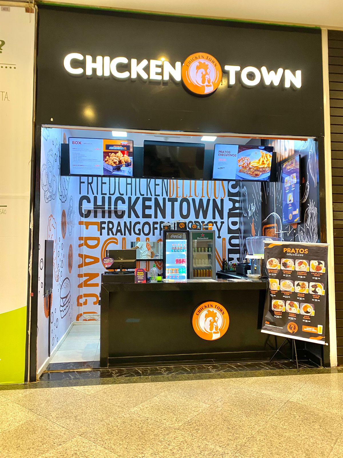 CHICKEN TOWN Shopping Via Sul