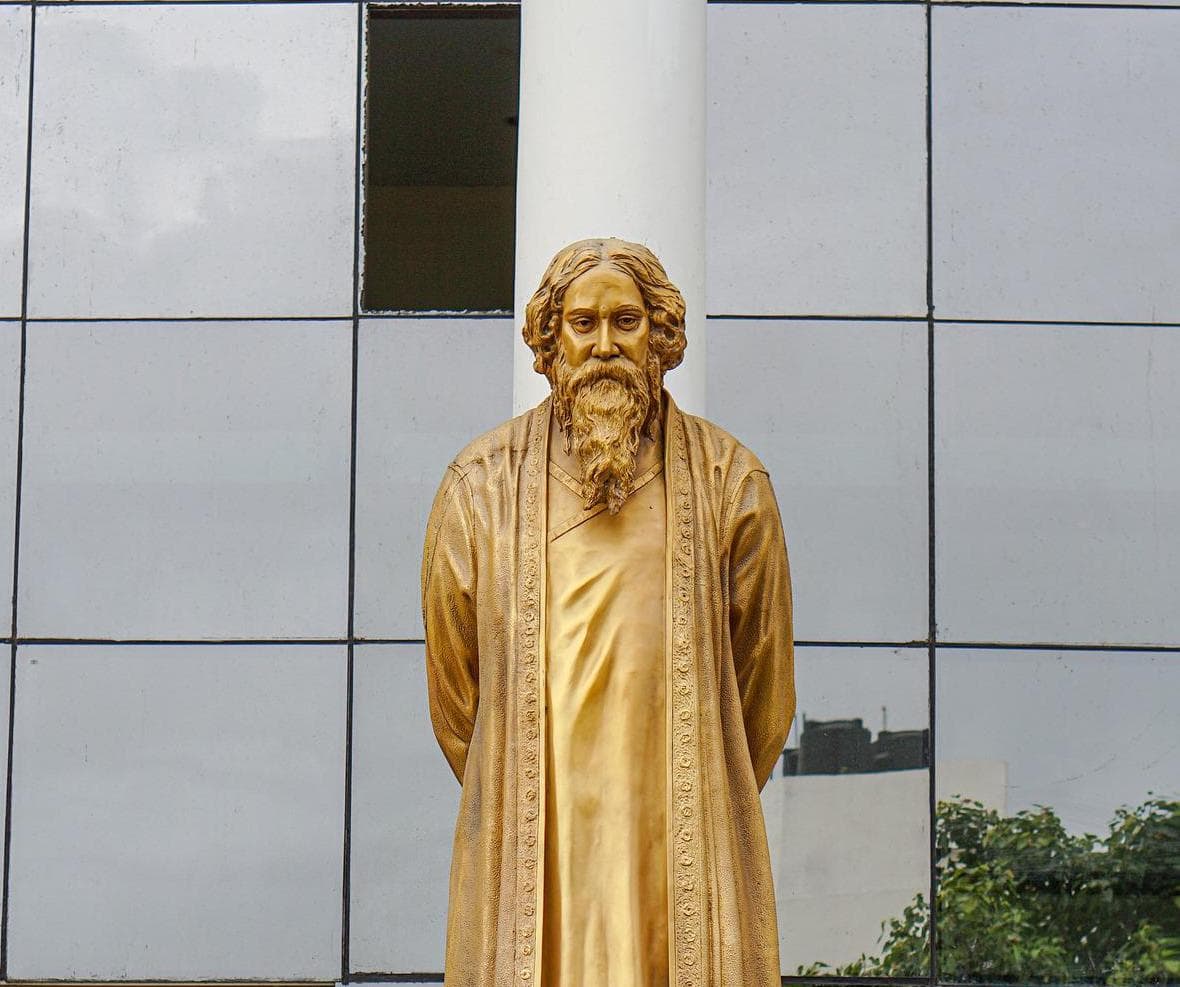 Rabindranath Tagore's Statue