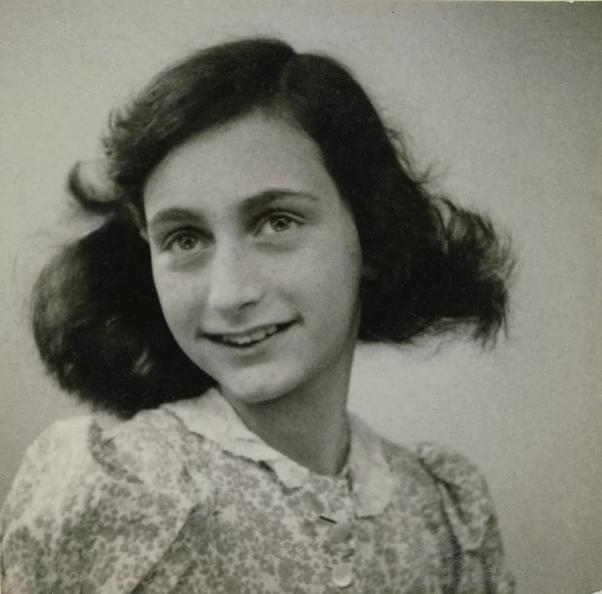 Anne Frank Passport Photo