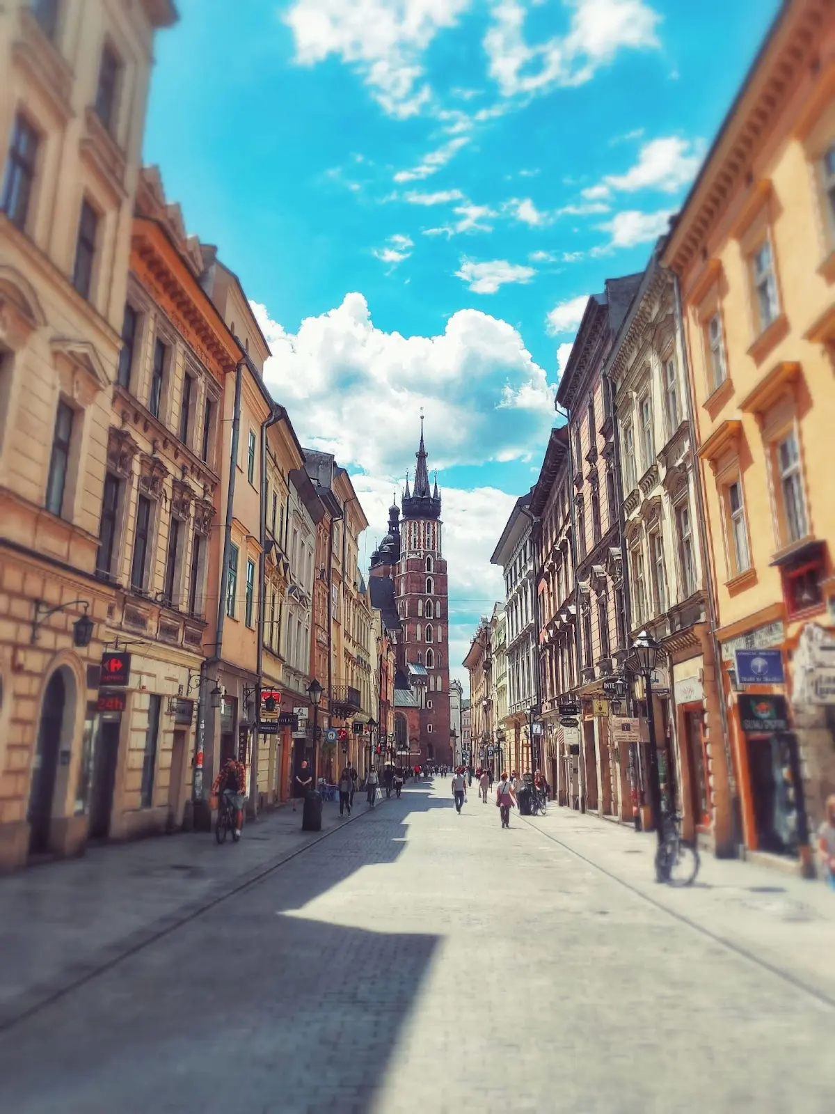 Exploring Krakow. A Journey Through History, Culture, and Unforgettable Nightlife