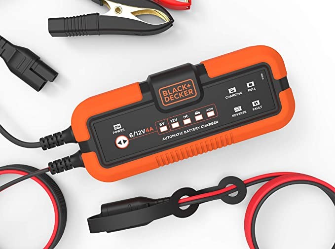 Cargador de baterías de coche y moto (6V/12V) Black + Decker