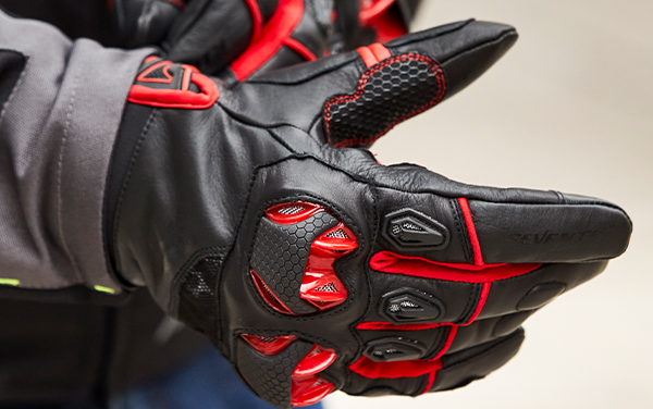 Guantes Hombre de Moto Naked de Seventy Negro-Rojo