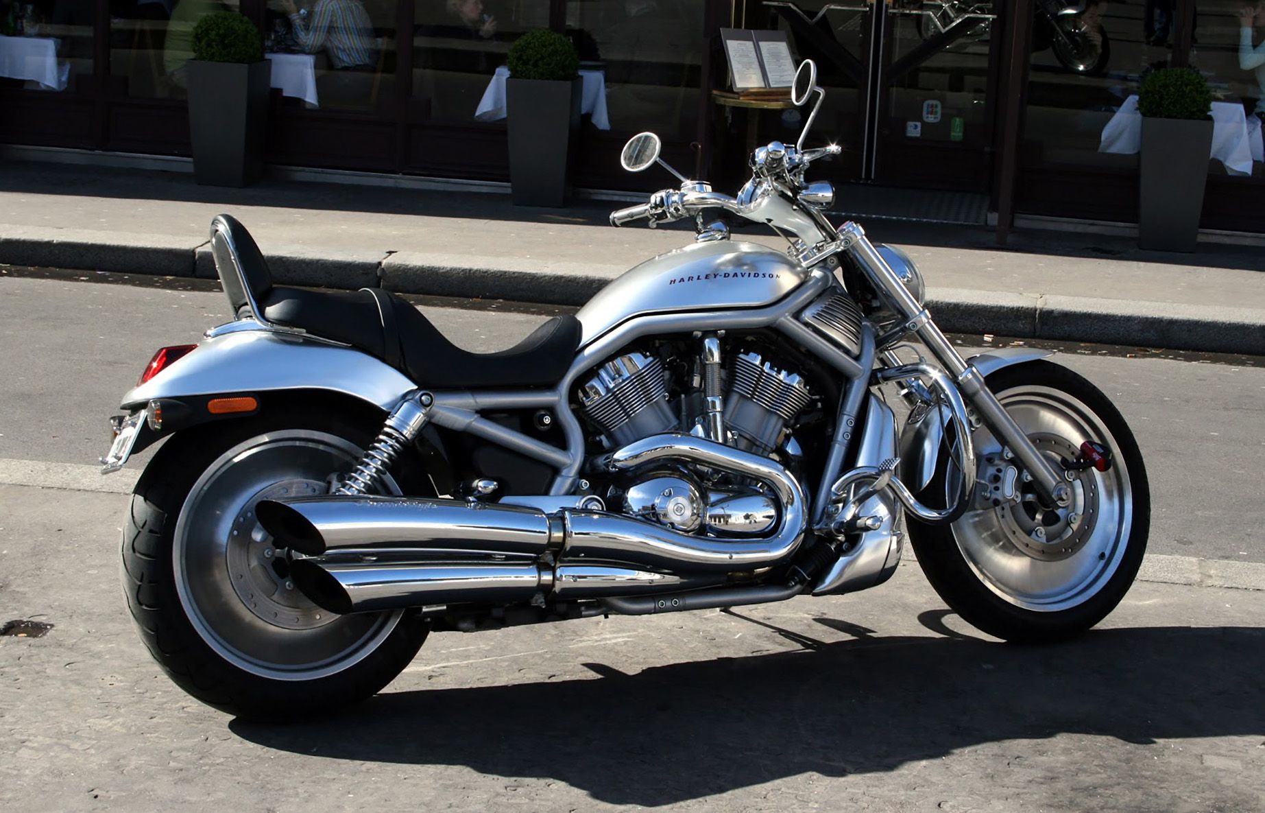 ed2ea484-8eb8-46ed-8e6f-d93ca7b5f0d7_Harley_Davidson_(1).jpg
