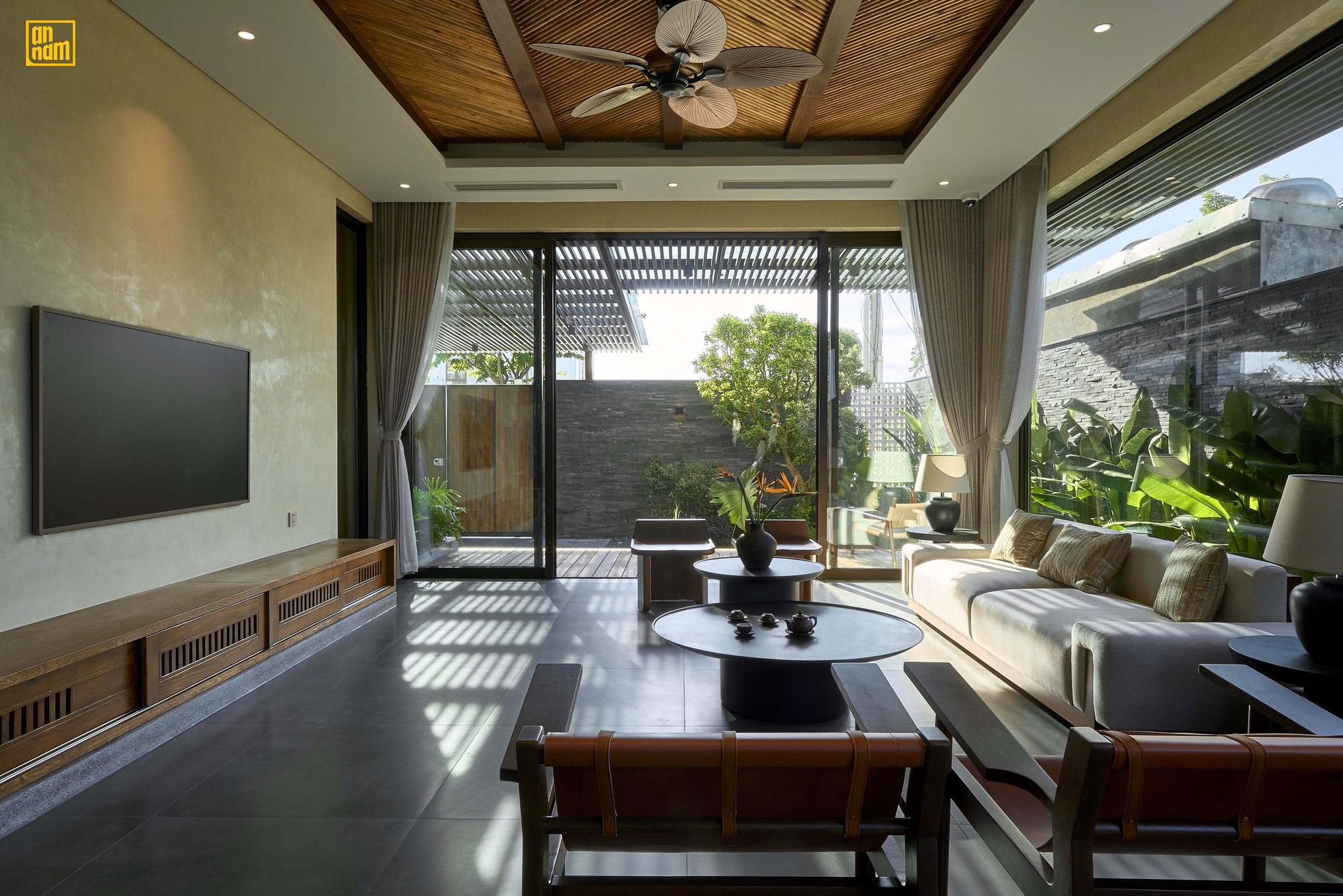SOLAR VILLA