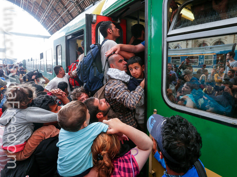 由於巴黎恐怖攻擊事件中，有兇手持有敘利亞護照，恐怕將影響難民政策，波及到到其他無辜的難民。(photo by Freedom House on Flickr –used under Creative Commons license)
