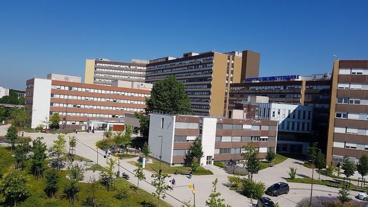 image rhumatologue Hôpital de Hautepierre - Hôpitaux Universitaires de Strasbourg