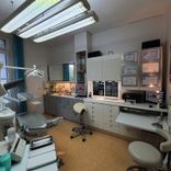 image dentiste Calluaud Pierre Chirurgie de la gencive et de l'os, pose d'implants dentaires, chirurgie et soins dentaires