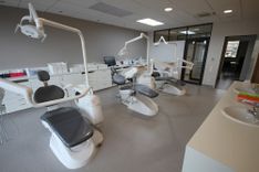 image dentiste Centre Dentaire Mutualiste AÉSIO Santé