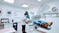 image dentiste 🦷 DR TEDGUI GABRIEL- DENTISTE & IMPLANTOLOGIE - LES PAVILLONS SOUS BOIS