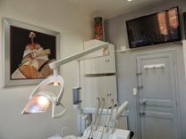 image dentiste Dr Philippe Zbili Dentiste Marseille 13011 - Implant dentaire invisalign