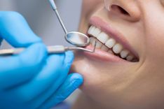 image dentiste Dr Constantinescu Andreea - Chirurgien Dentiste