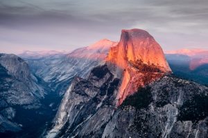 Photo of Yosemite prk mountain peak